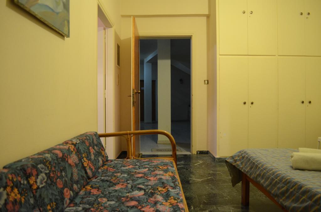 Kineta Apartments Bagian luar foto