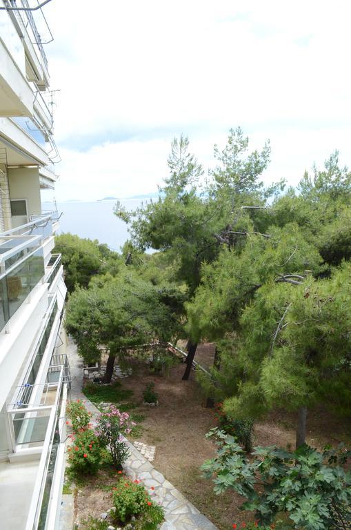 Kineta Apartments Bagian luar foto