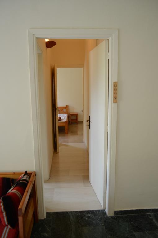 Kineta Apartments Bagian luar foto